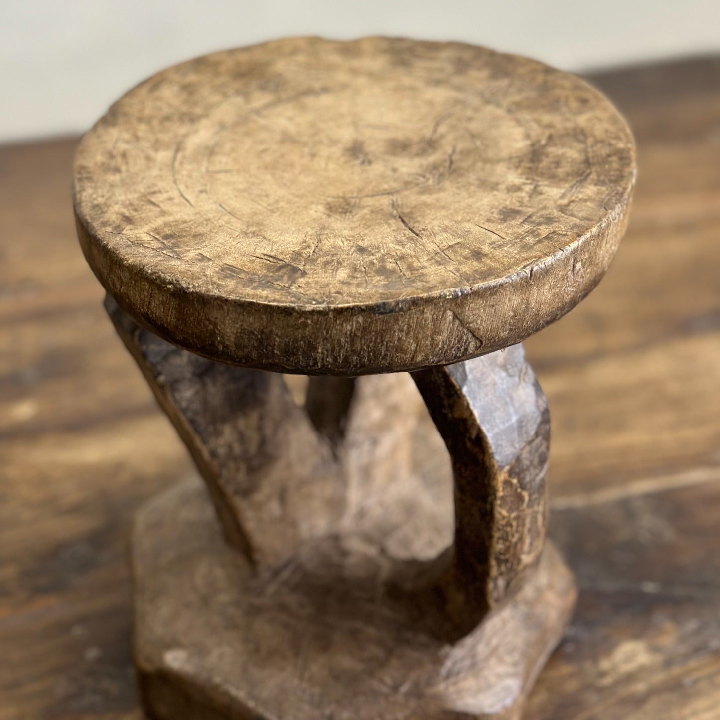 Carved-Timber-Wooden-Tonga-Stool-Pedestal-Africa-African-Zambia