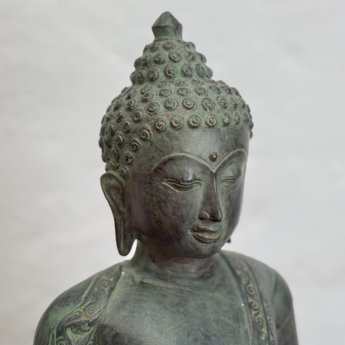 Bronze Sitting Thai Buddha