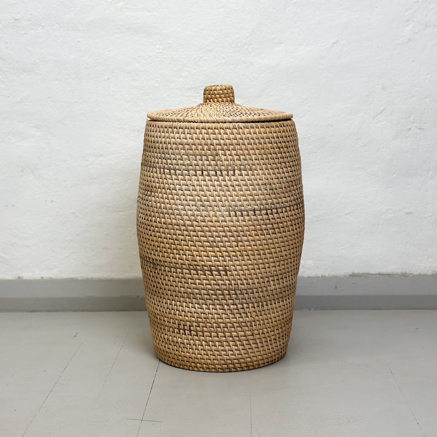 Egg Form Rattan Basket with Lid