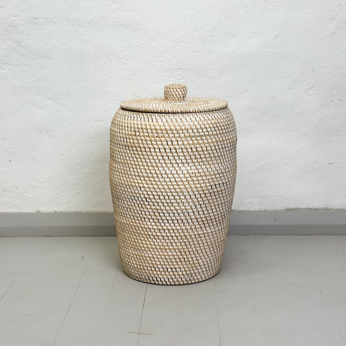 Egg Form Rattan Basket with Lid