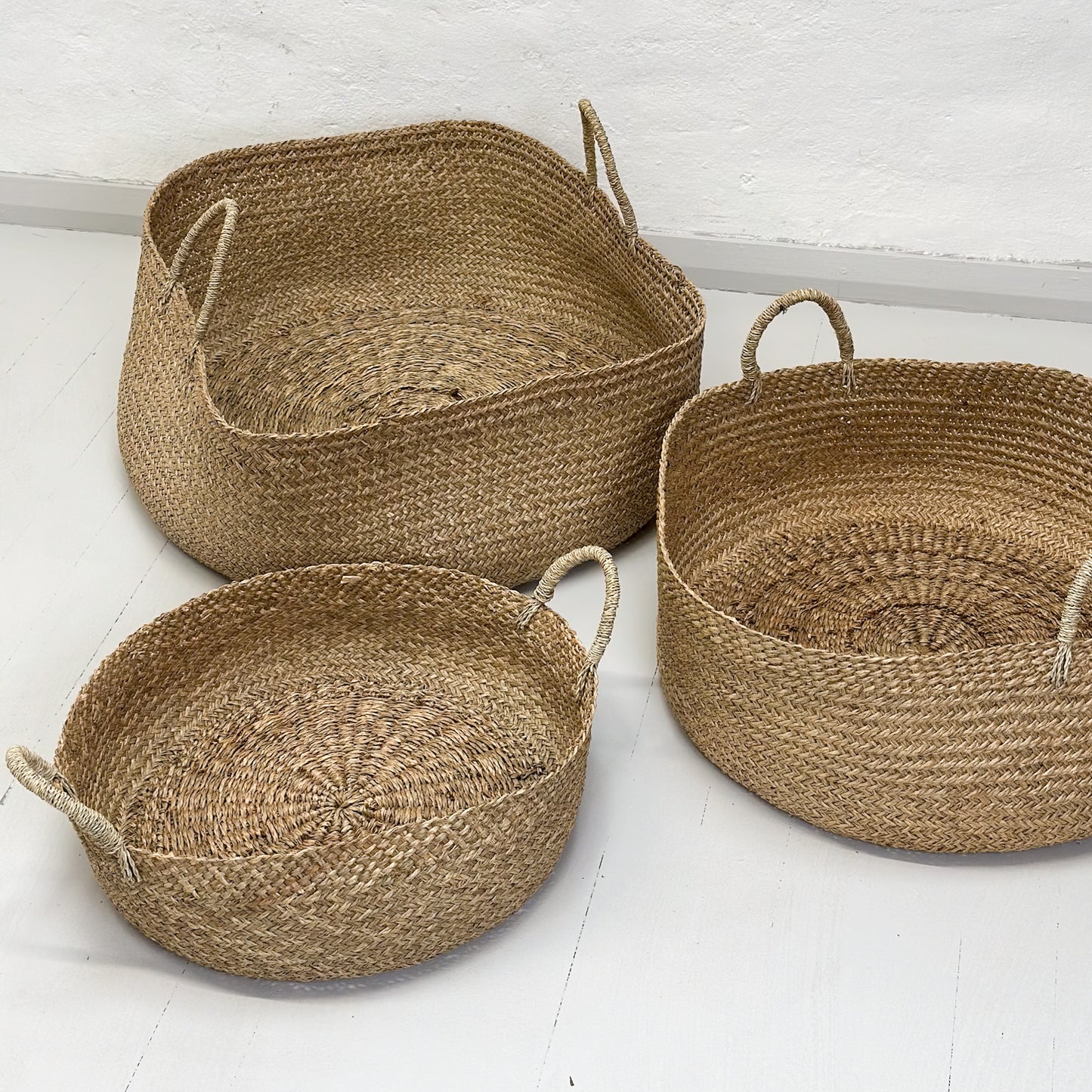 Shallow Soft Sea Grass Basket