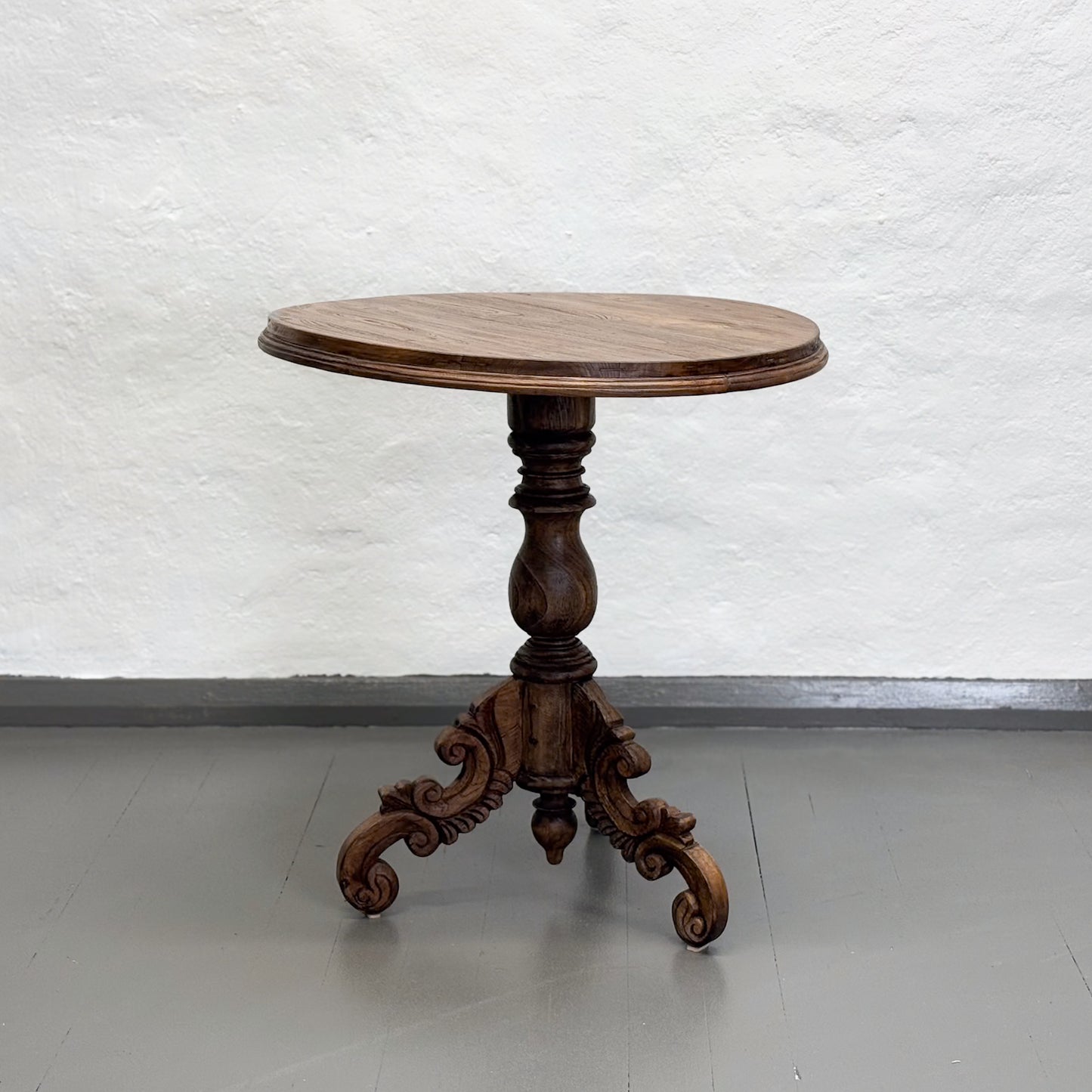 Pedestal Table with Ornate Leg