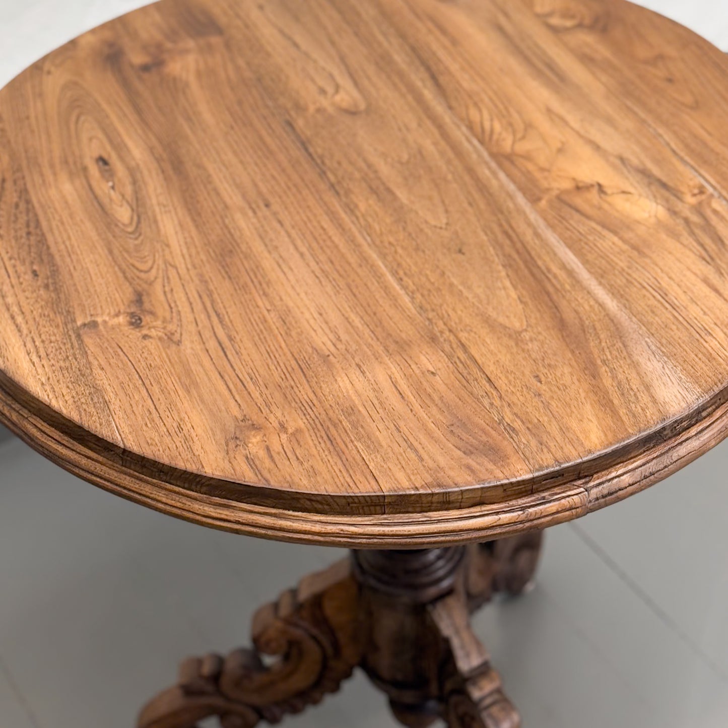 Pedestal Table with Ornate Leg