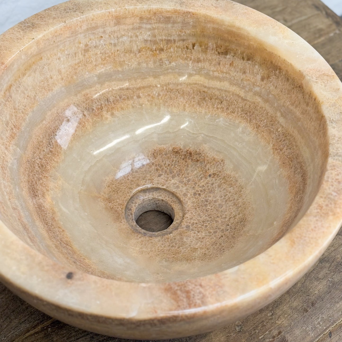 Round Onyx Basin V