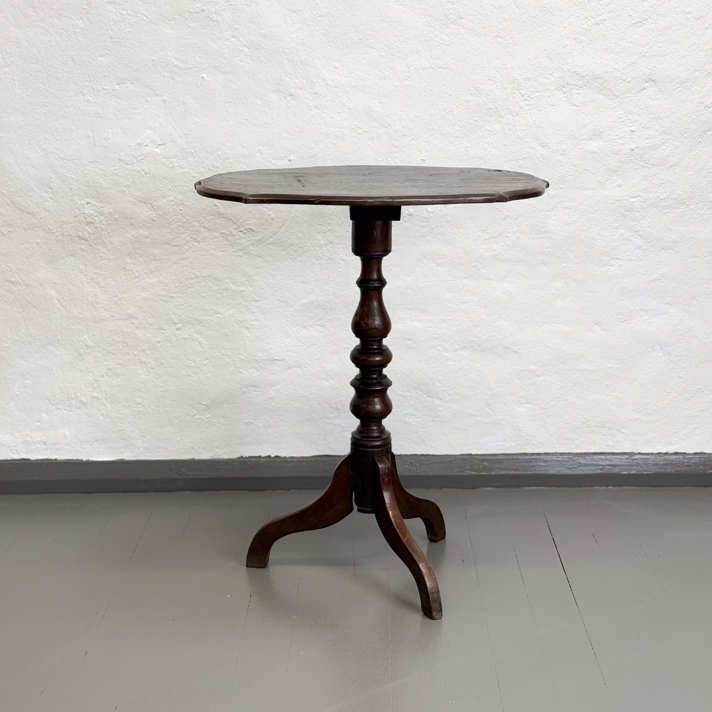 Oval Pedestal Table I