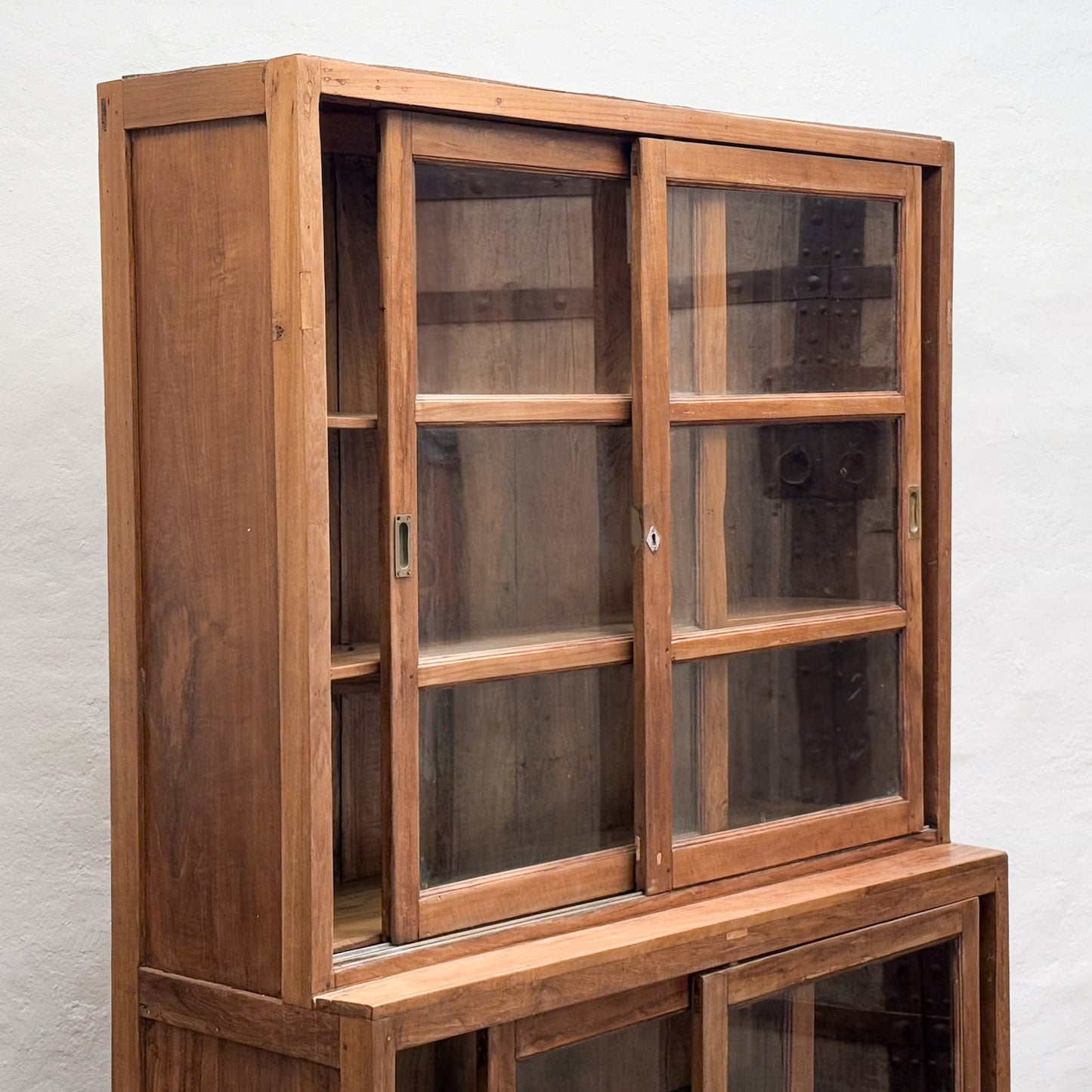 Double Glass Cabinet