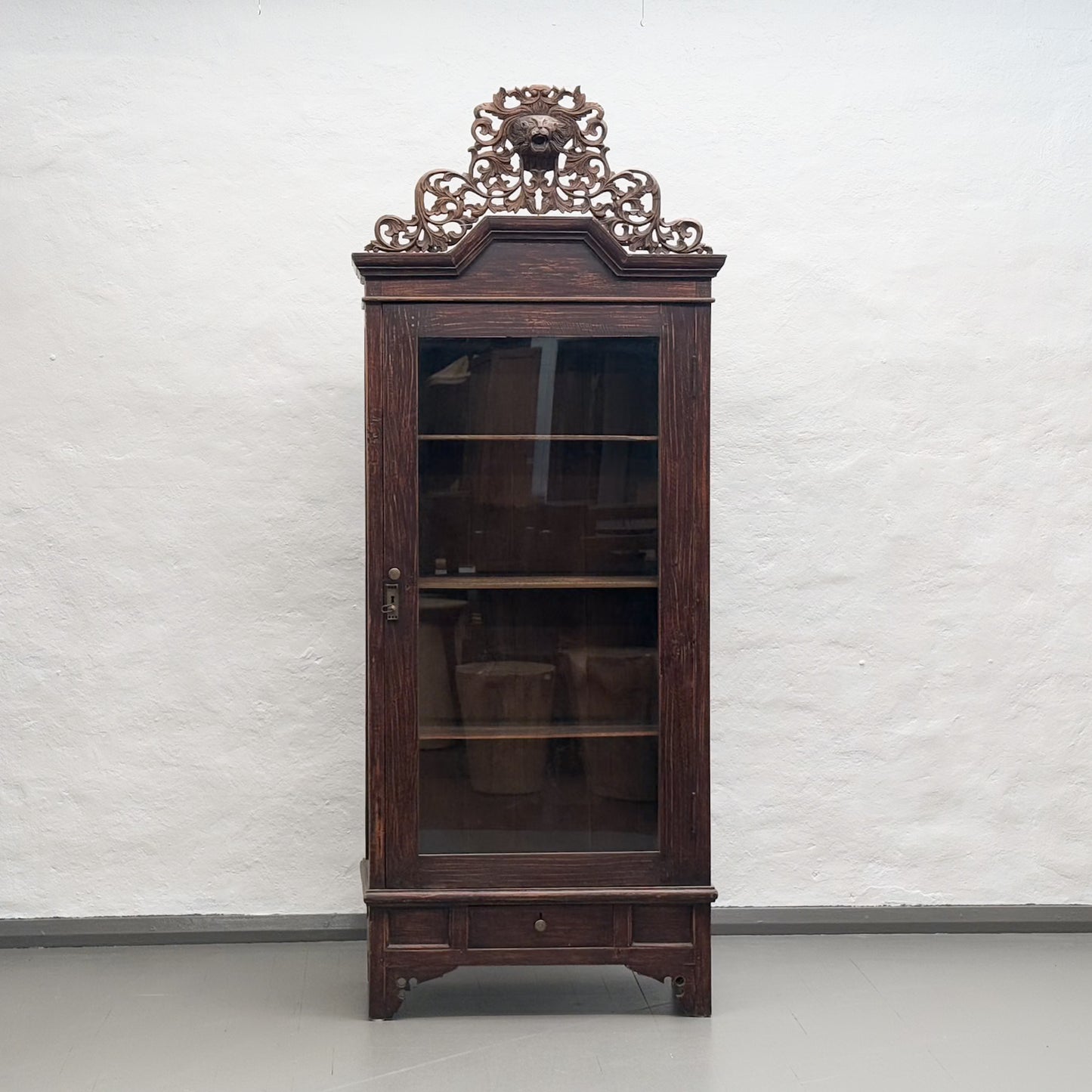 Glass Cabinet with Lion Head Frieze