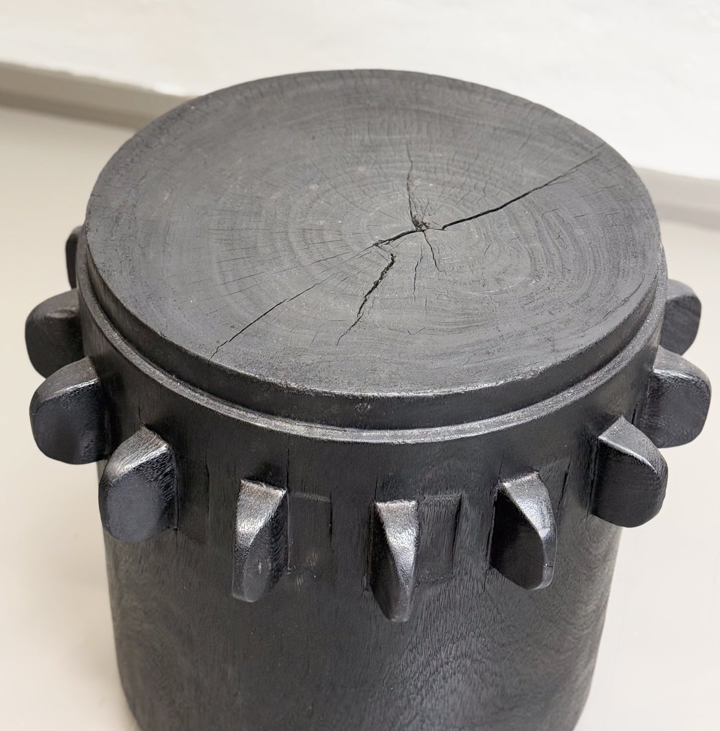 Black Sugar Grinder Stool