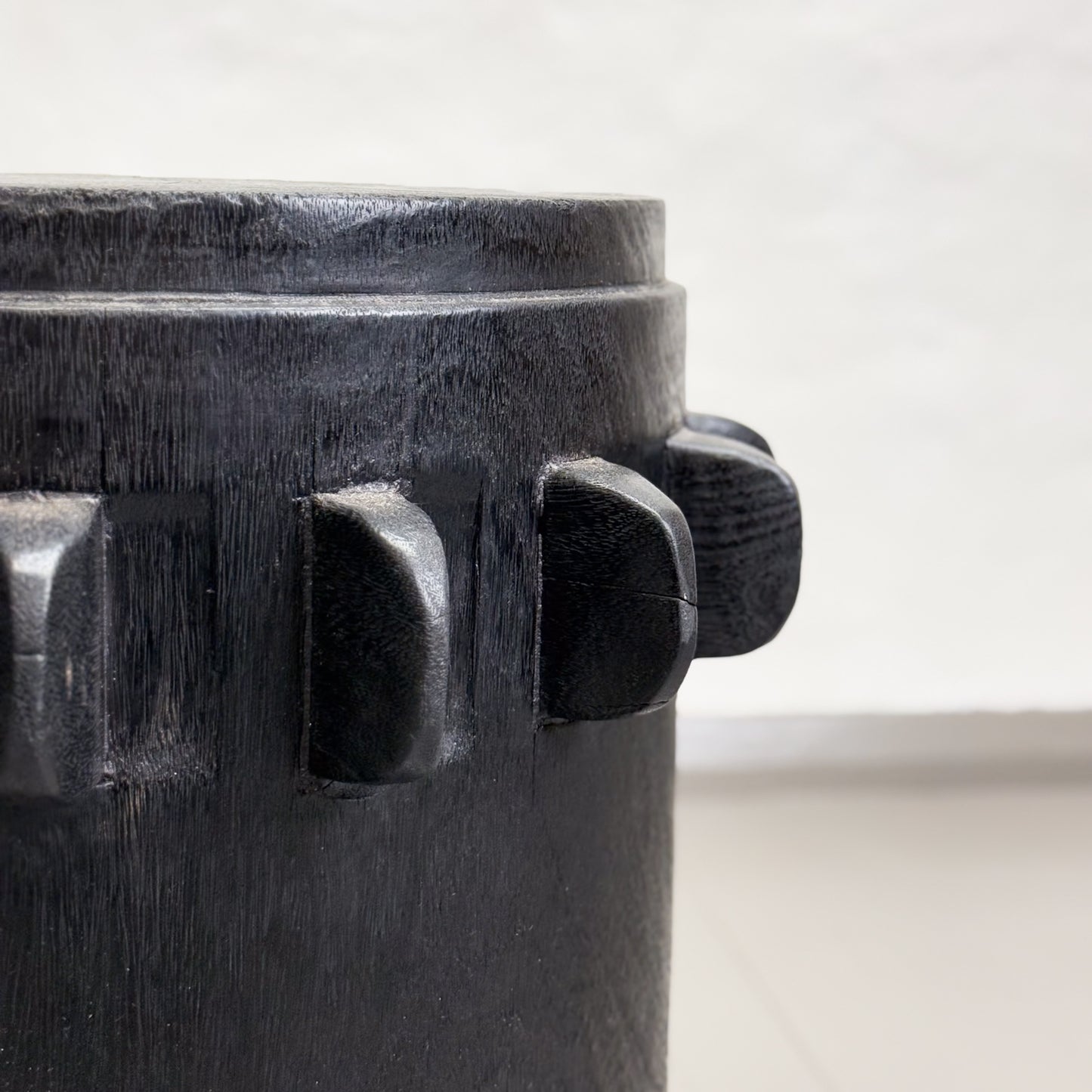 Black Sugar Grinder Stool