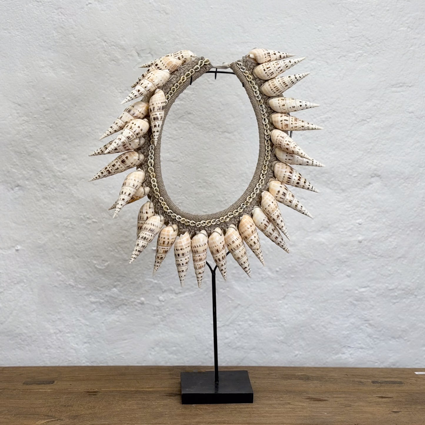 Takmudakan Shell Necklace on Stand