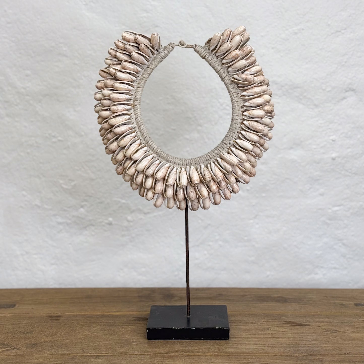 Shell Necklace with Stand