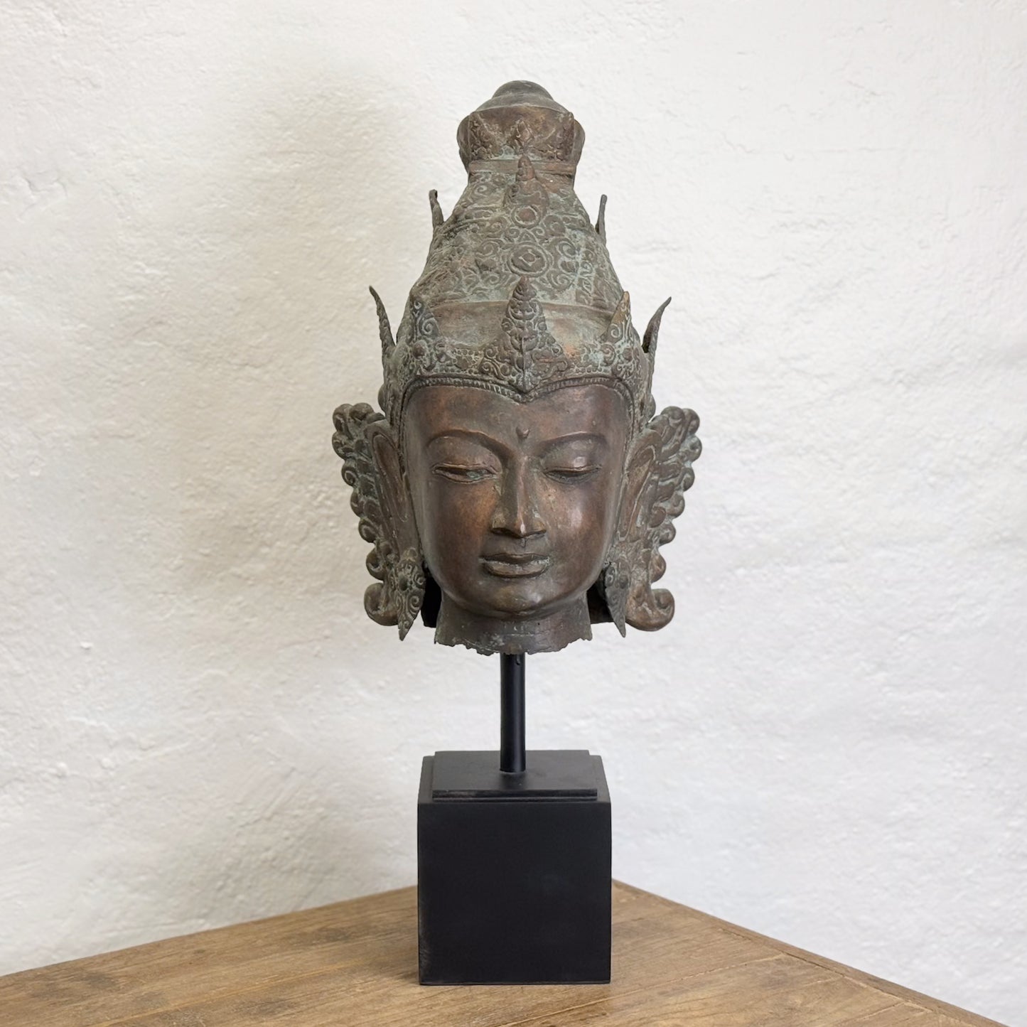 Bronze Wisnu Head