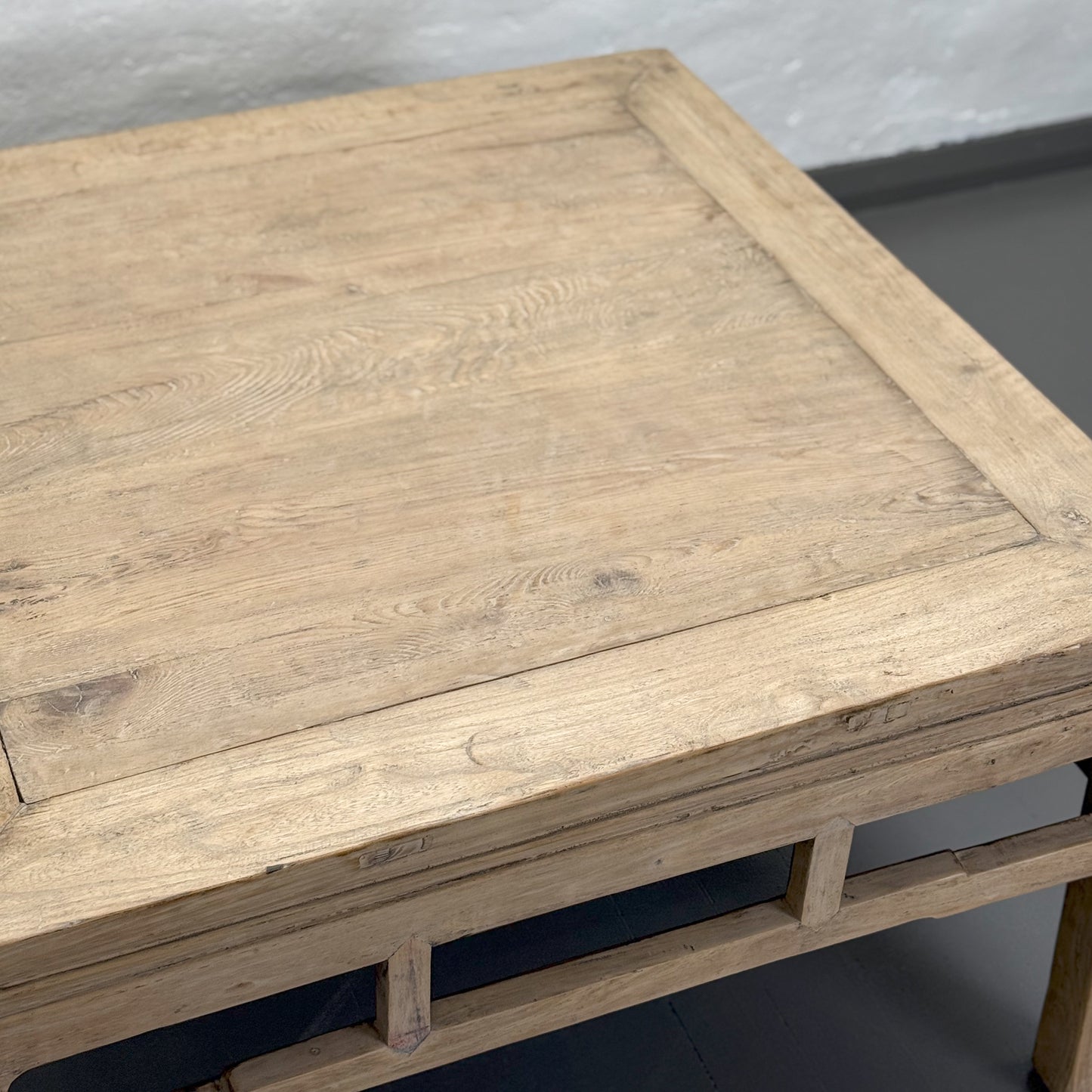 C17858-China-Chinese-Vintage-Raw-Natural-Elm-Square-Coffee-Table.4