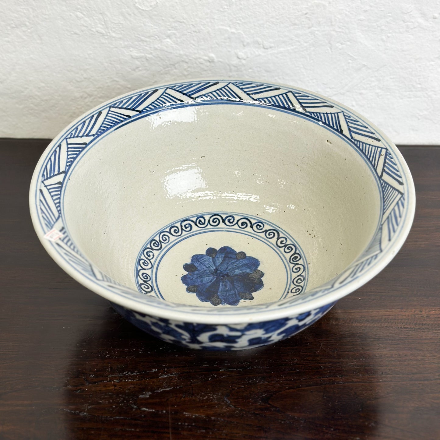 Chinese-Blue-and-White-Porcelain-Bowl-Flowers-and-Vines