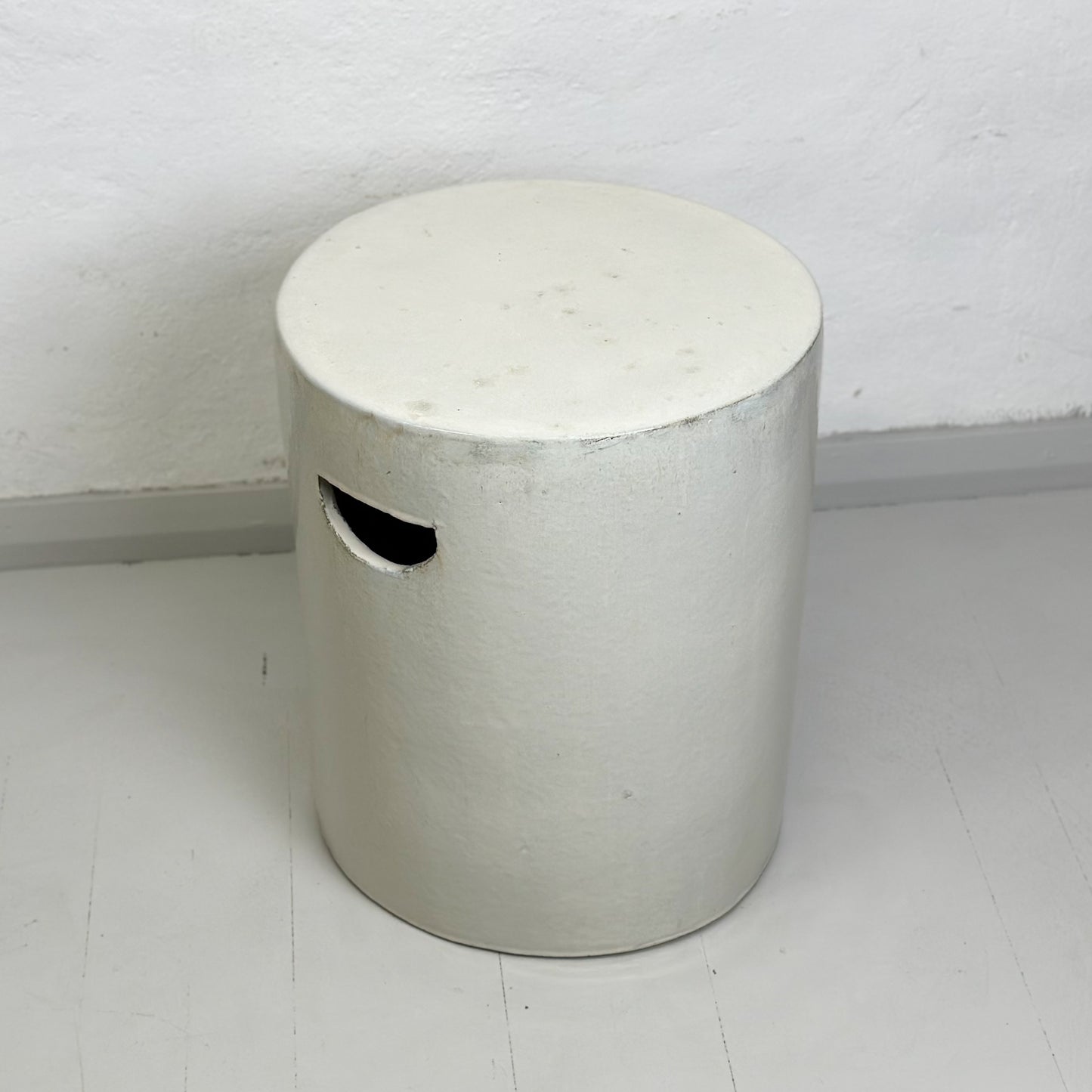 Simple Round Porcelain Stool